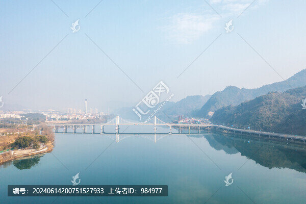 浙江杭州建德大橋自然風(fēng)光