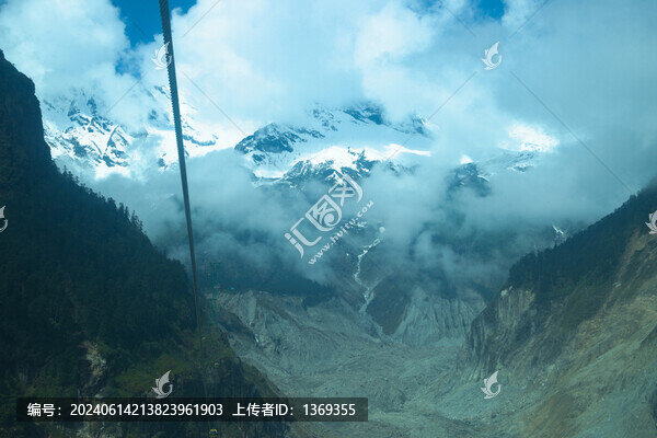 海螺溝雪山