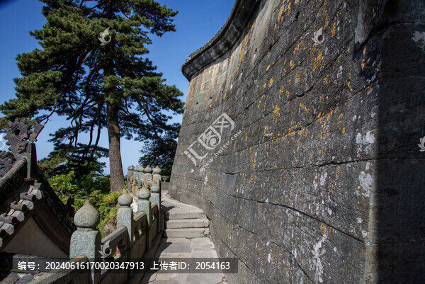 武當(dāng)山金頂風(fēng)景區(qū)