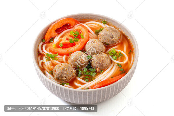 番茄牛肉丸米線