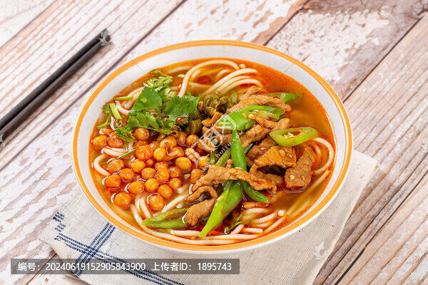 青椒肉絲米線