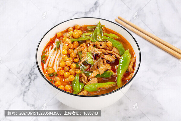 青椒肉絲米線