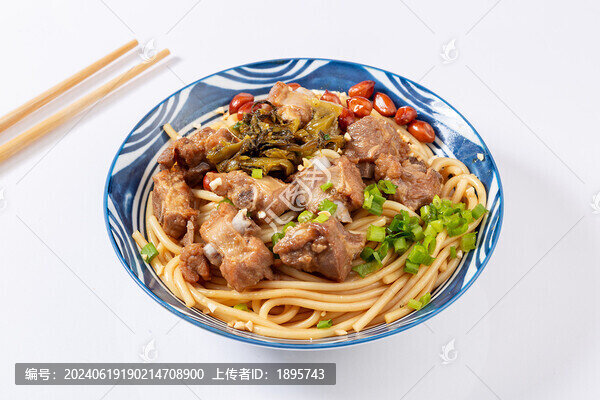 紅燒排骨拌粉