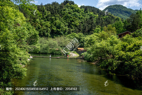 湖北十堰武當(dāng)山逍遙谷風(fēng)景區(qū)