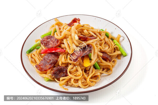 臘腸炒河粉