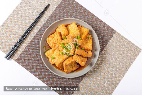 鹵油豆腐