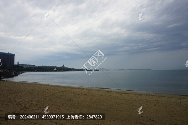 煙臺(tái)海岸線沙灘
