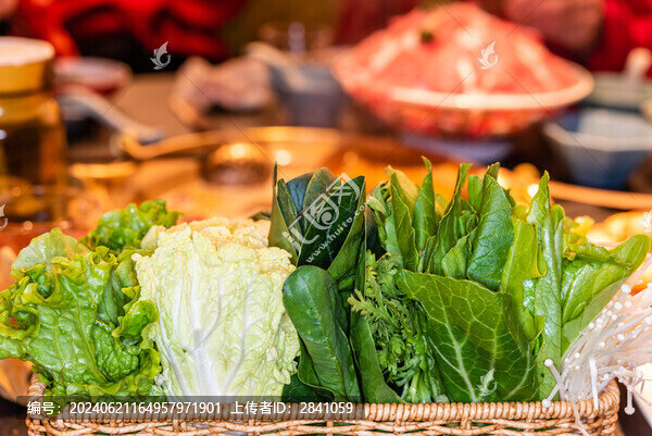 一籃火鍋蔬菜拼盤
