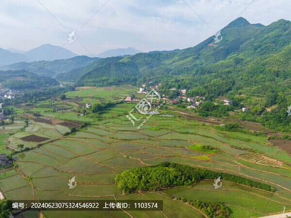 安徽皖南川藏線蘇紅村