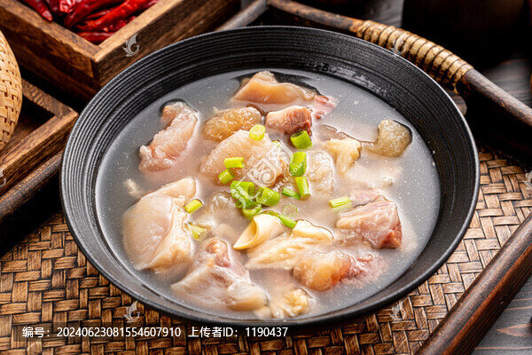 牛打了湯