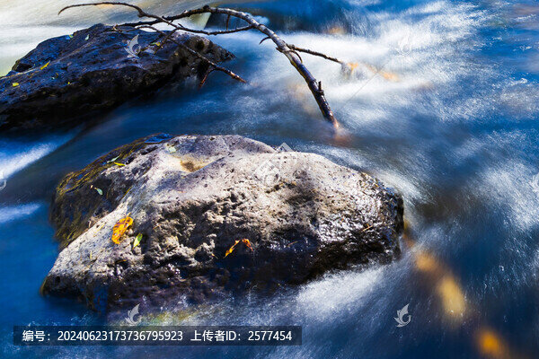 秋天的阿爾山大峽谷