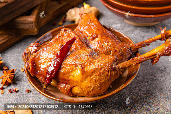 鹵味鴨腿