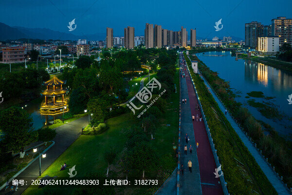 中國廣西梧州蒙山縣濕地公園夜景