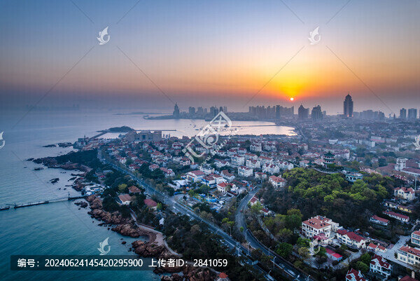中國青島海底世界和小魚山景區(qū)