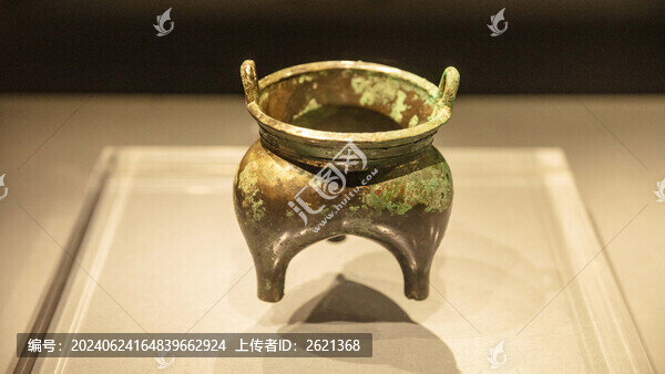 西周青銅鬲