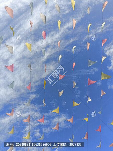 天空彩旗