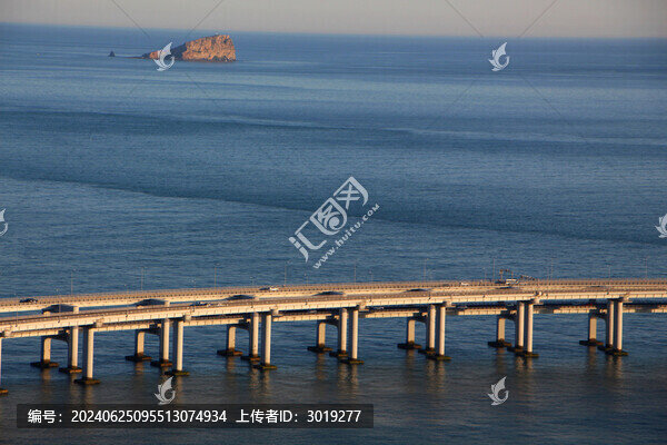 黃昏中的星海灣跨海大橋