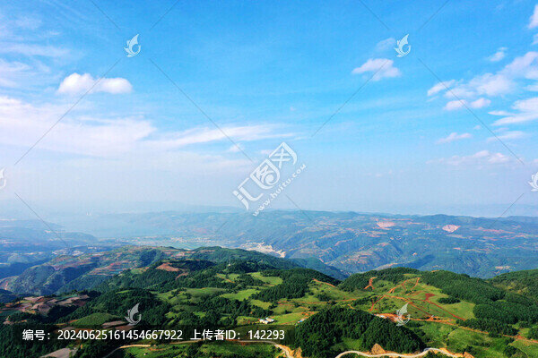 梁王山風(fēng)光