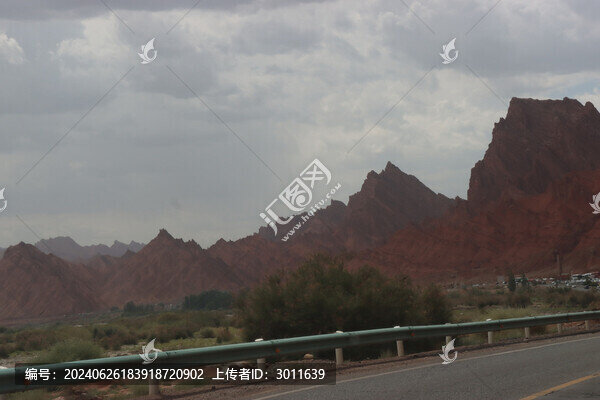 紅色土山