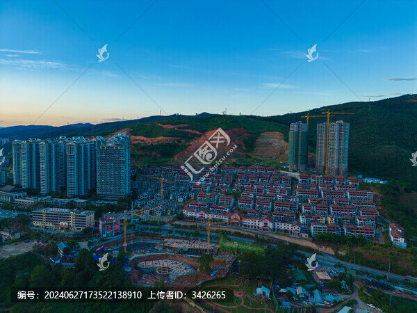 航拍日落時景洪市城市風光