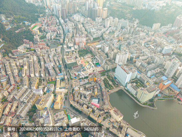 航拍云南紅河州個舊市城市風光