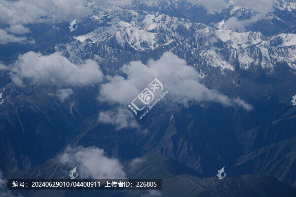 天山