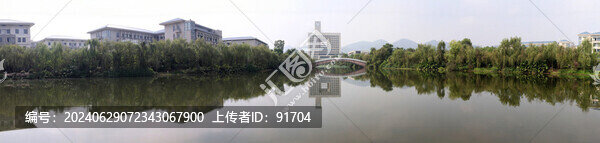 重慶師范大學(xué)湖中倒影