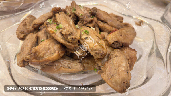 鹵雞翅