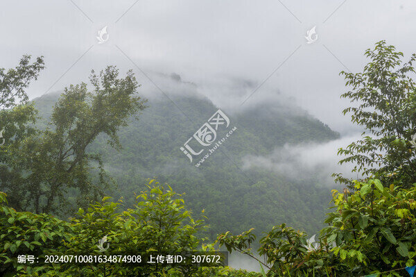 西藏墨脫公路