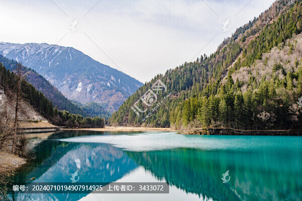 四川九寨溝山水美景自然風光