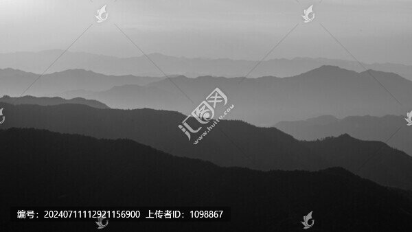 水墨遠(yuǎn)山