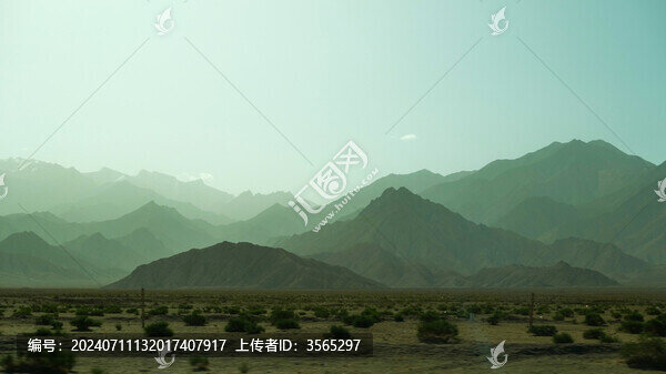 西北山脈自然風光