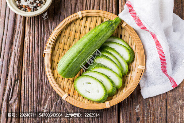 有機(jī)絲瓜-匯圖網(wǎng) www.fosd68.com 有機(jī)絲瓜