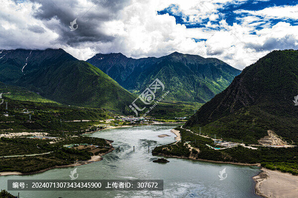 雅魯藏布江風(fēng)光