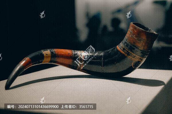 苗族牛角杯