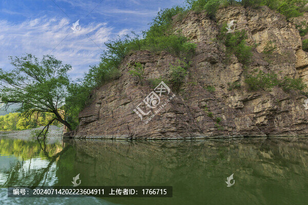 中國(guó)山西平順赤壁懸流景區(qū)風(fēng)光