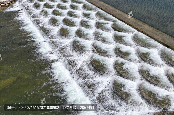 山東棗莊山亭區(qū)龍河魚鱗壩美景