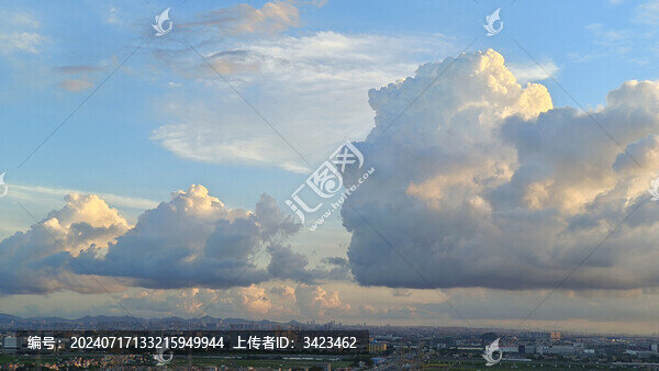 廣州南沙區(qū)夏天的云