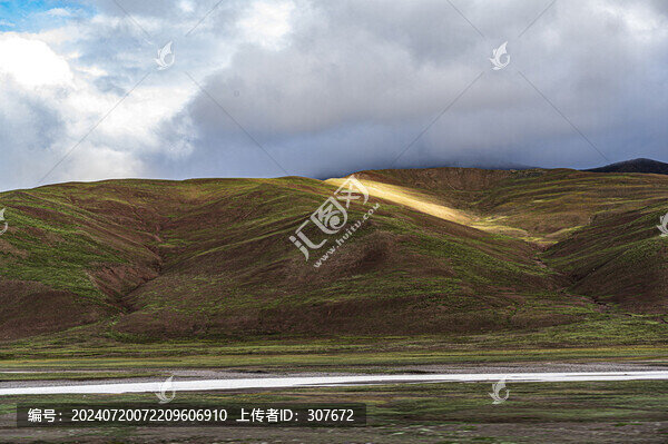 青藏高原唐古拉山風(fēng)光