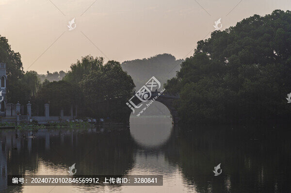 清晨的西湖風(fēng)景
