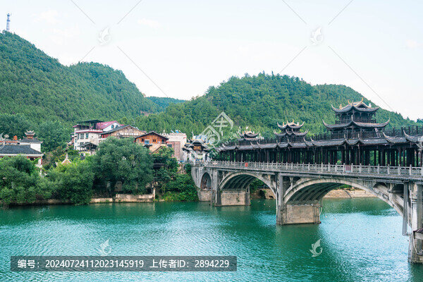 下司古鎮(zhèn)風(fēng)雨橋