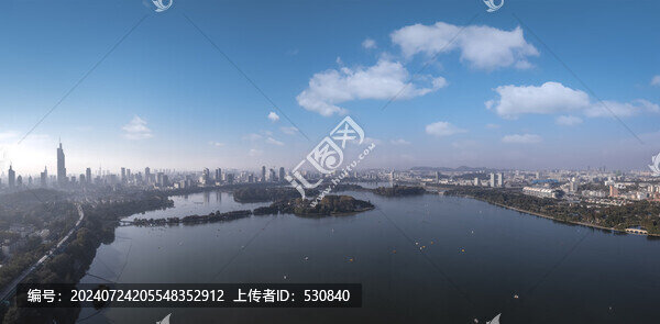 航拍南京玄武湖畔城市全景