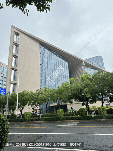商務(wù)樓尖角