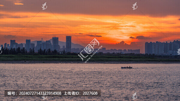 晚霞映照下的泉州城市風(fēng)光