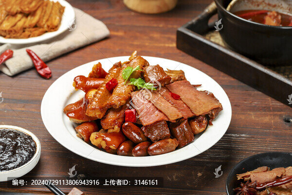 鹵味拼盤