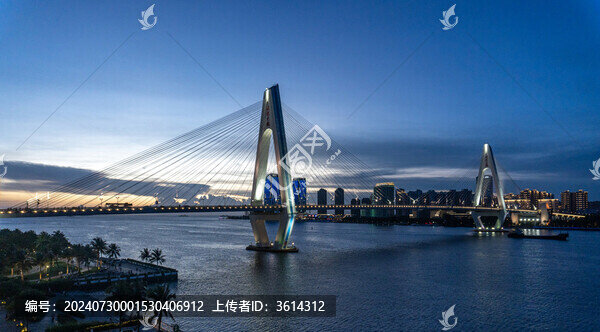 ?？谑兰o(jì)大橋