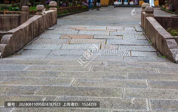 石頭路面