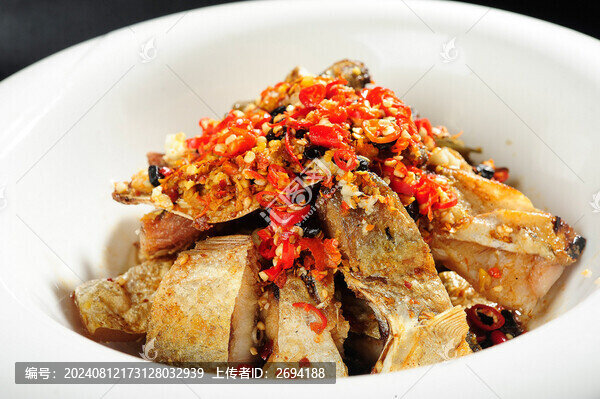 豆辣蒸翹嘴魚