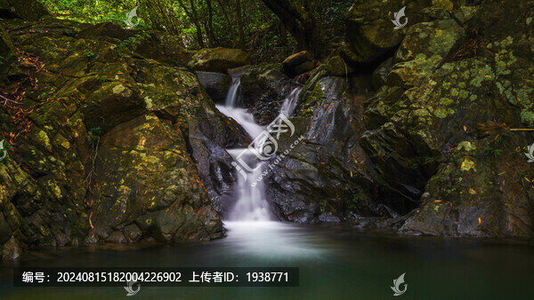 梧桐山麻水鳳山澗小溪自然風(fēng)光