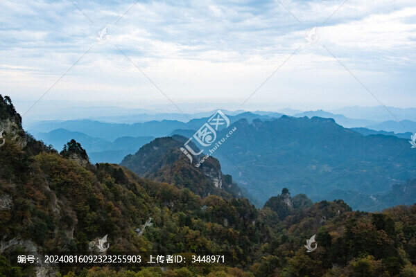 極簡高山云海